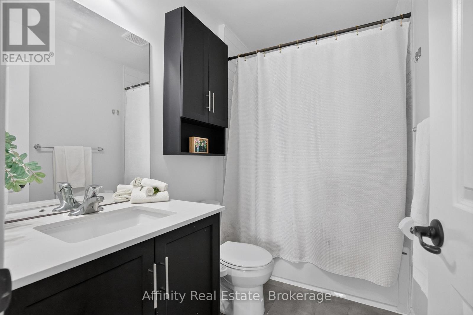 #49 - 124 Compass Trail, Cambridge, Ontario  N3E 0E3 - Photo 32 - X14030730