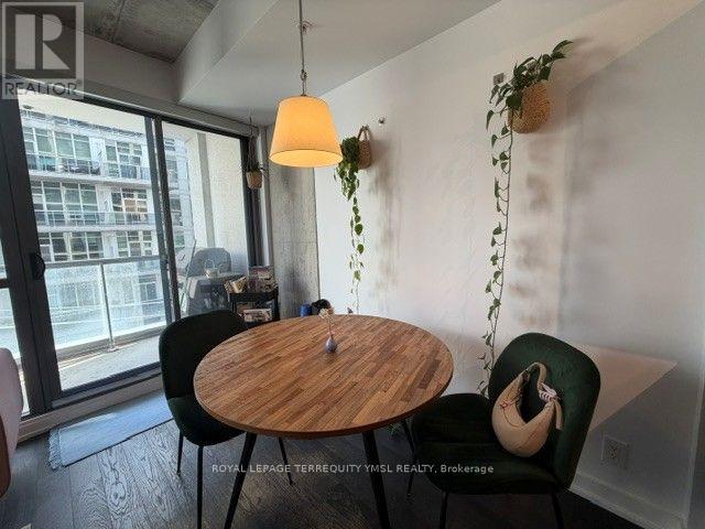 410 - 39 Brant Street, Toronto, Ontario  M5V 0M8 - Photo 9 - C14017190