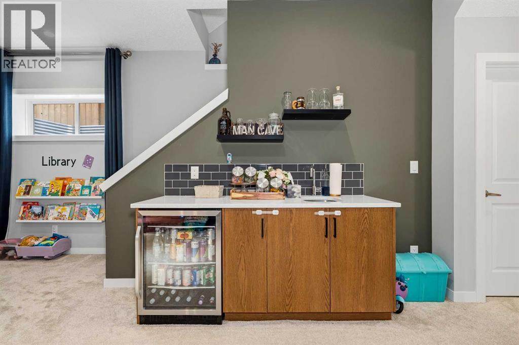 292 Chinook Gate Close Sw, Airdrie, Alberta  T4B 0R7 - Photo 35 - A2351058