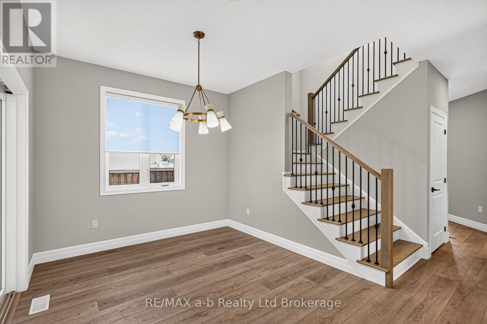 6 Diamond Street, East Zorra-Tavistock, Ontario  N0B 2R0 - Photo 18 - X14006662