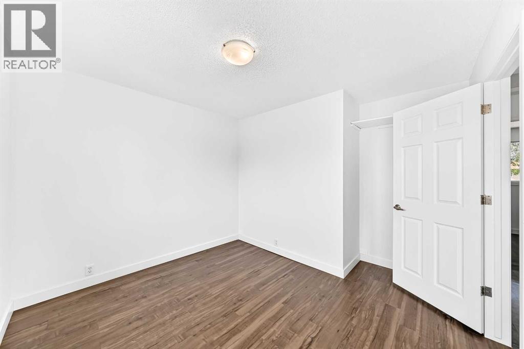 60 Erin Mount Crescent SE