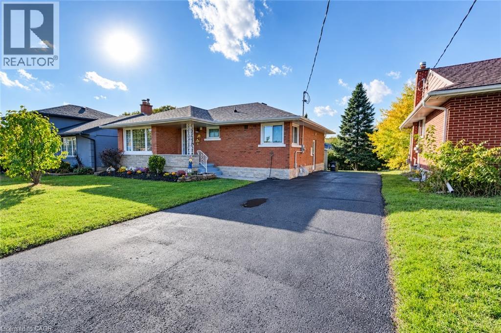 46 Traynor Avenue, Kitchener, Ontario  N2C 1V9 - Photo 3 - 40870600