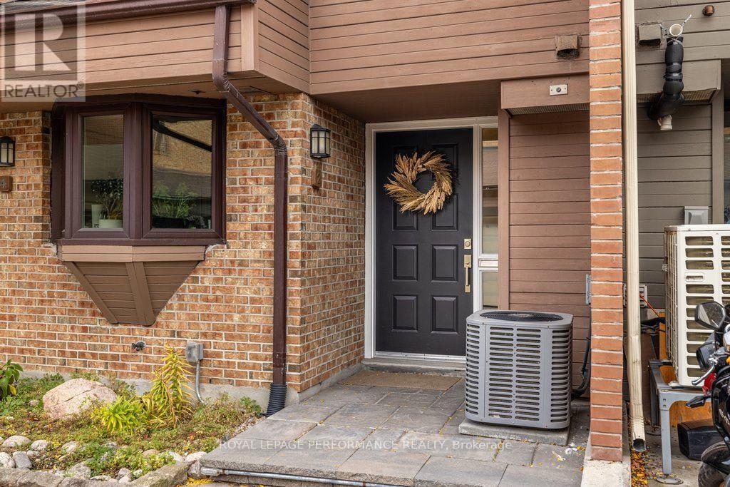 2 - 251 Bruyere Street, Ottawa, Ontario  K1N 5E5 - Photo 5 - X14031002