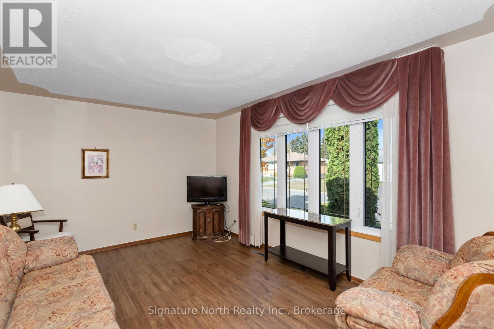 615 Hollylane Street, Thunder Bay, Ontario  P7B 2E9 - Photo 19 - X14031004
