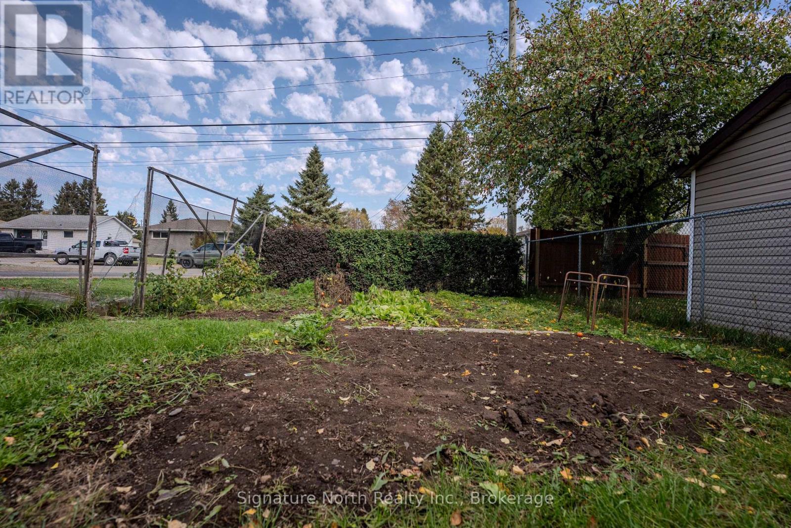 615 Hollylane Street, Thunder Bay, Ontario  P7B 2E9 - Photo 7 - X14031004