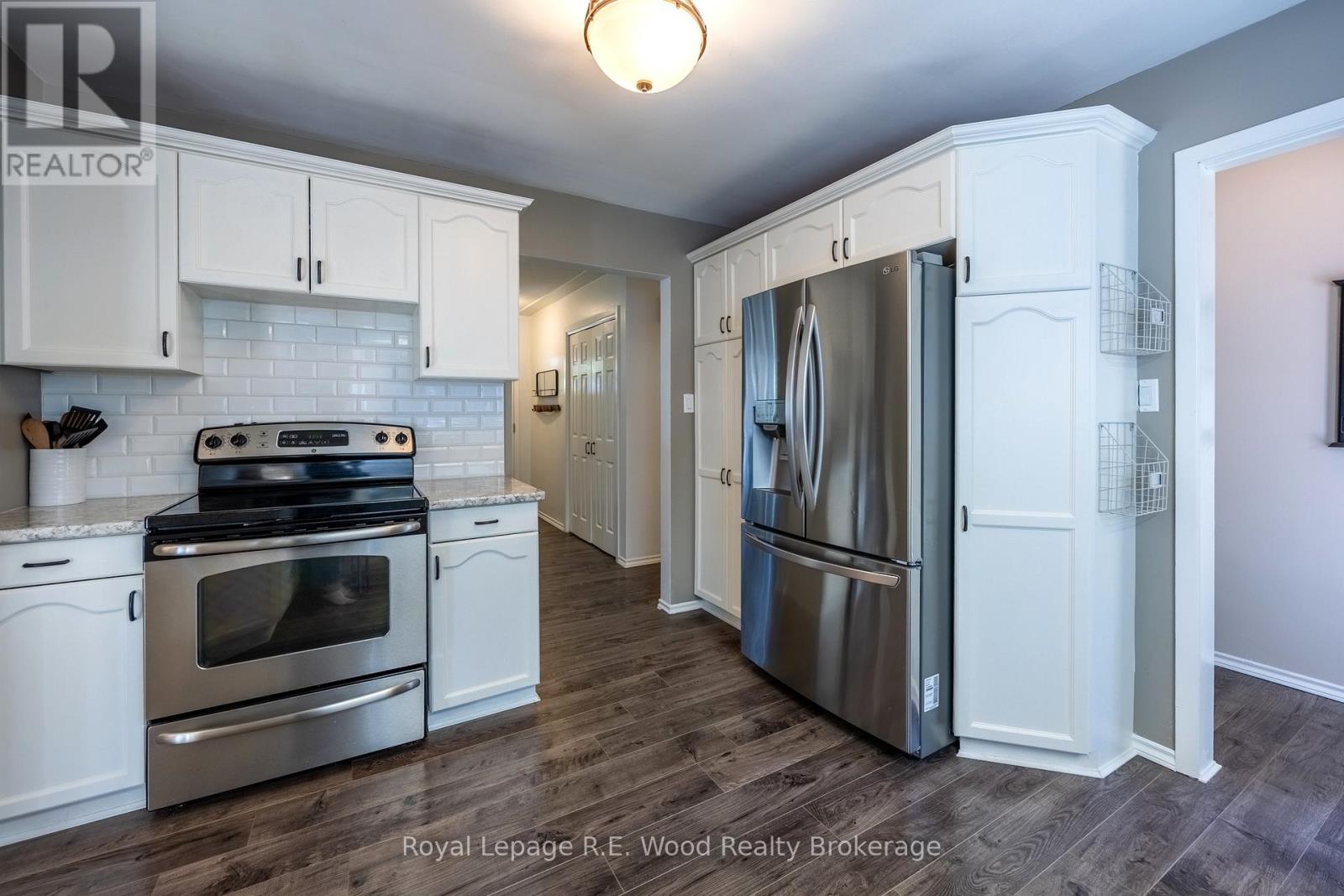 11 Eleanor Court, Tillsonburg, Ontario  N4G 2H3 - Photo 11 - X14031056