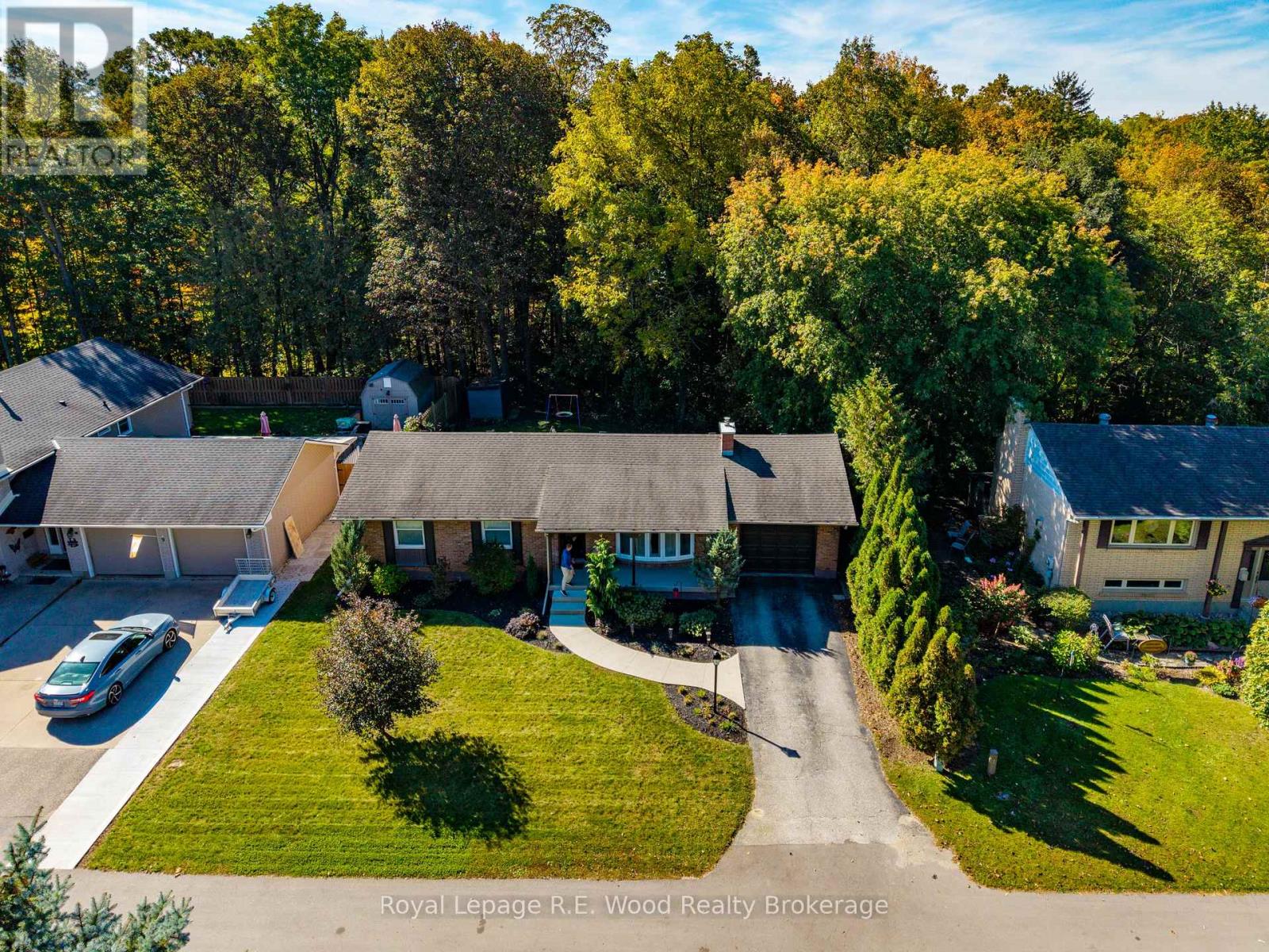 11 Eleanor Court, Tillsonburg, Ontario  N4G 2H3 - Photo 3 - X14031056