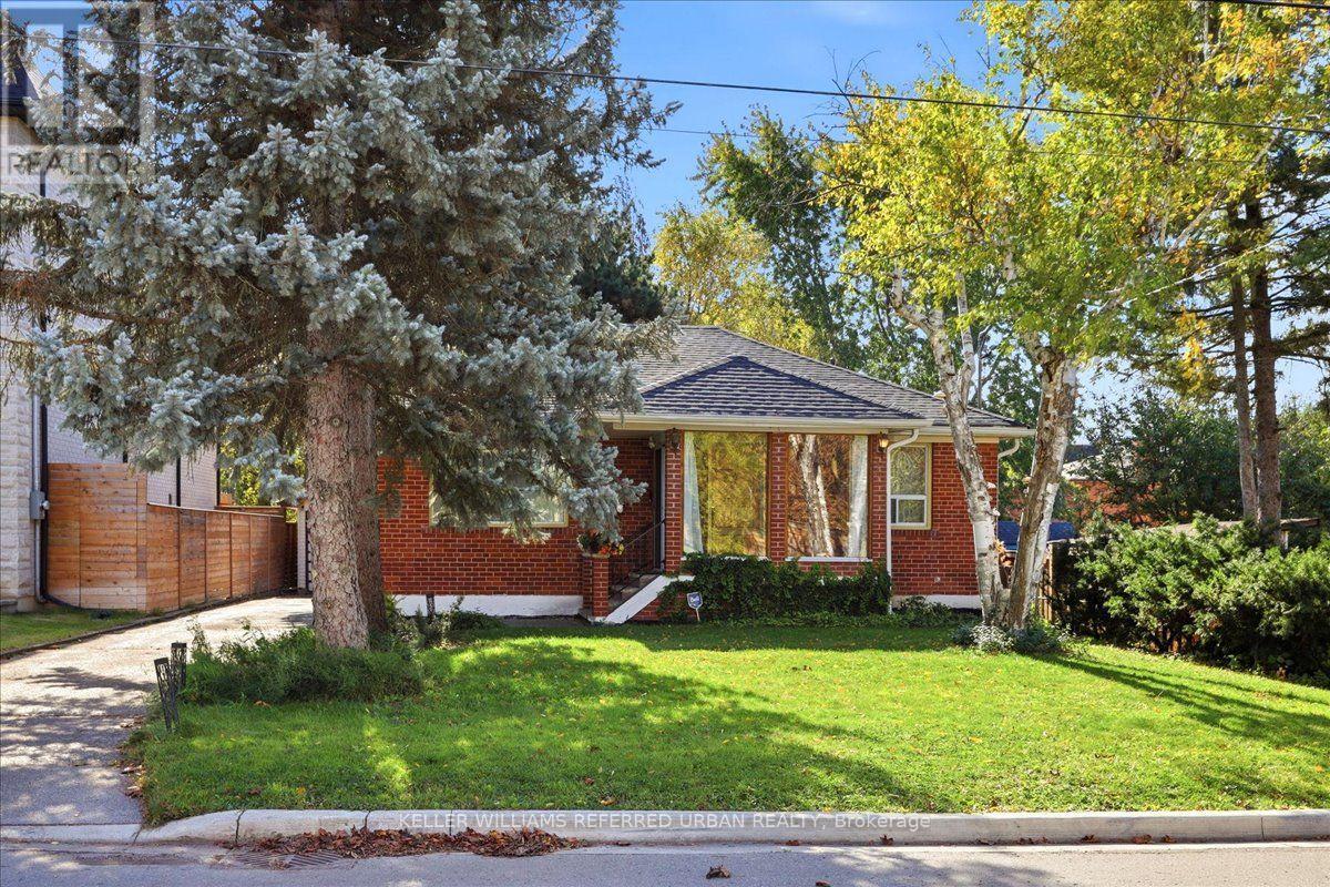 241 CHURCHILL AVENUE, Toronto, Ontario