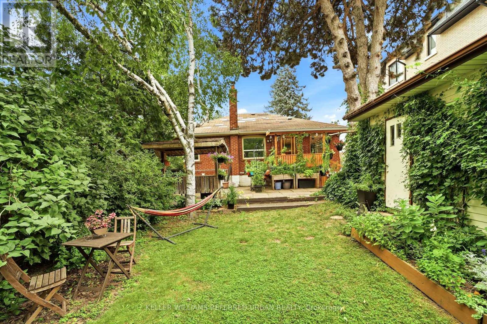 241 Churchill Avenue, Toronto, Ontario  M2R 1E2 - Photo 5 - C14031000