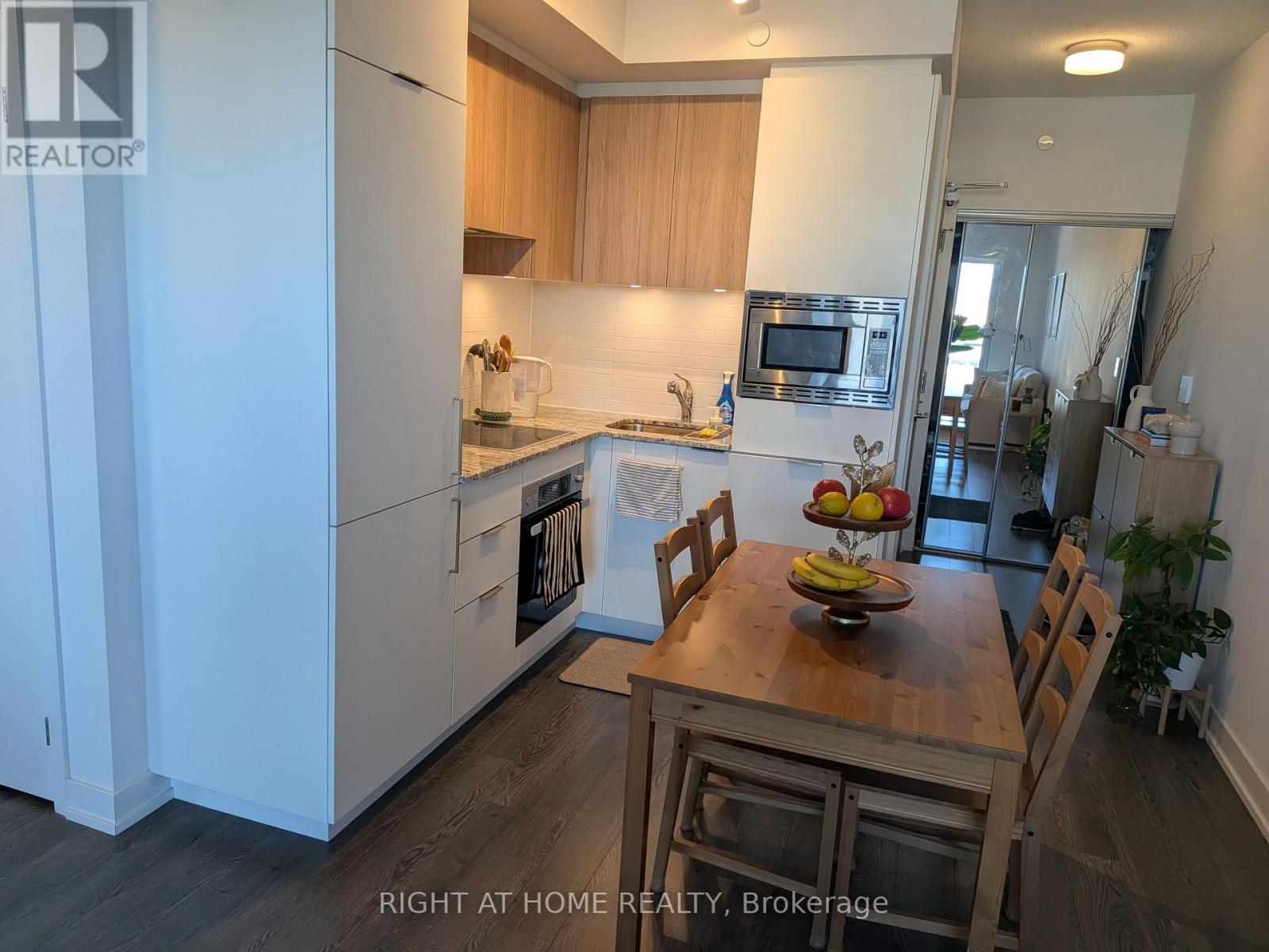 315 - 50 O'neill Road, Toronto, Ontario  M3C 0R1 - Photo 5 - C14031026