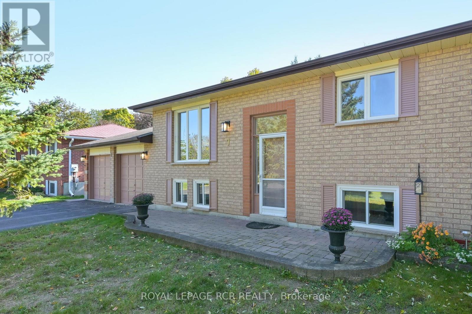 7 Moore Avenue, Adjala-Tosorontio (Everett), Ontario  L0M 1J0 - Photo 3 - N14030982
