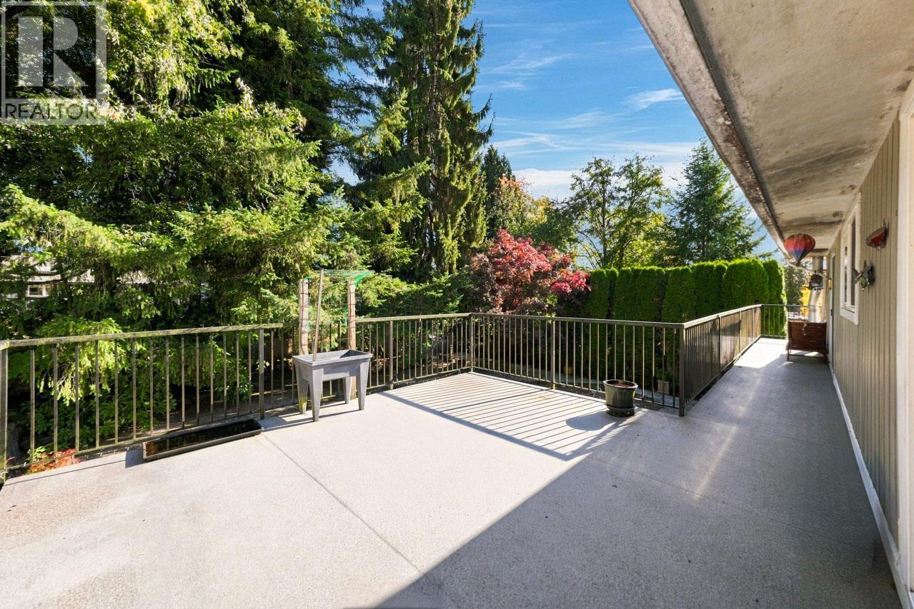 950 Tollcross Road, North Vancouver, British Columbia  V7H 2G2 - Photo 18 - R3175151
