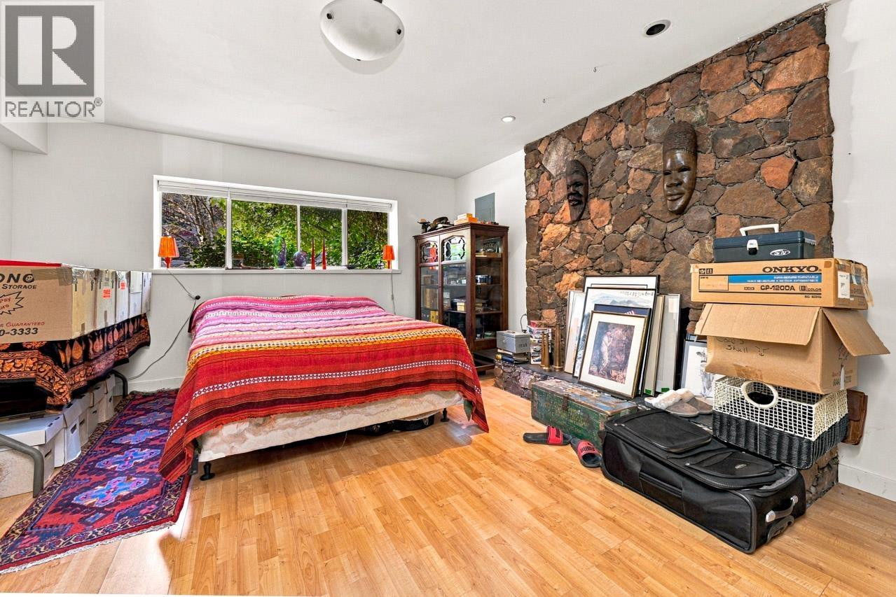 950 Tollcross Road, North Vancouver, British Columbia  V7H 2G2 - Photo 21 - R3175151