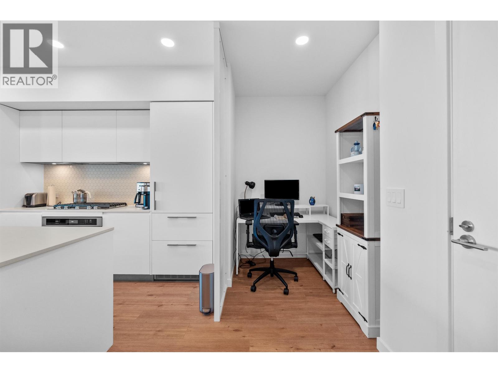 411 1500 Scott Crescent, Squamish, British Columbia  V8B 1G5 - Photo 7 - R3175120