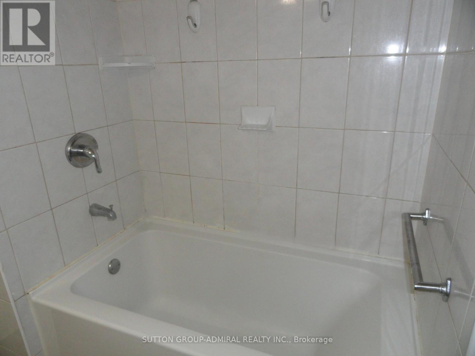 23 Chalkfarm Dr Drive, Toronto, Ontario  M3L 1L1 - Photo 9 - W14030956