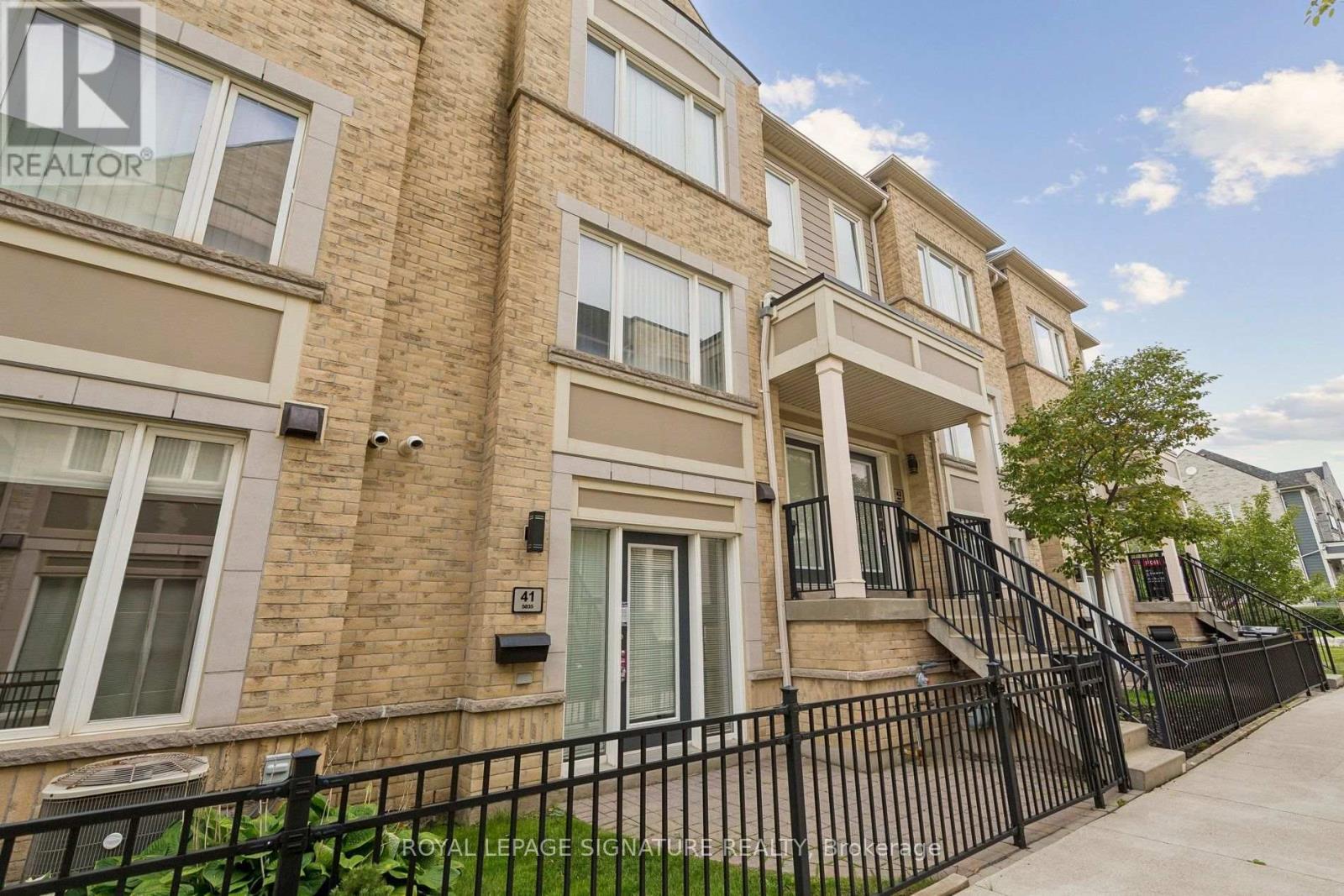 41 - 5035 Oscar Peterson Boulevard, Mississauga, Ontario  L5M 0P4 - Photo 1 - W14031018