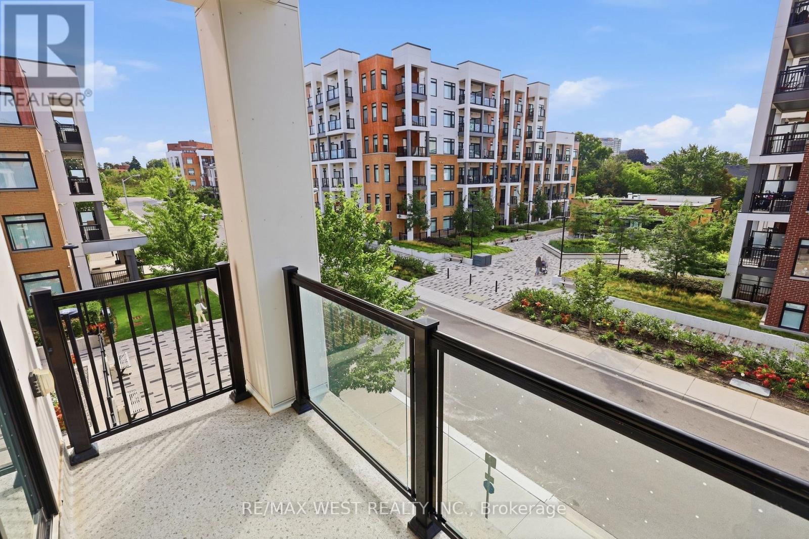 302 - 130 Canon Jackson Drive, Toronto, Ontario  M6M 2G1 - Photo 17 - W14031022