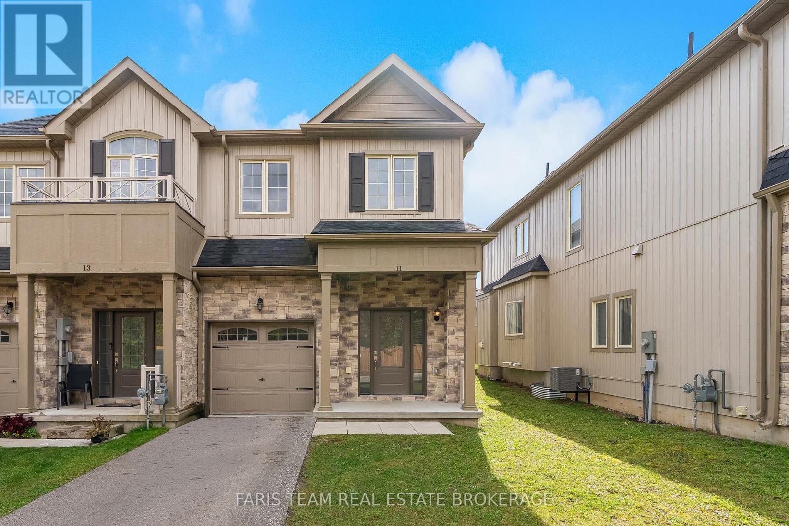 11 CHURCHLEA MEWS, Orillia, Ontario