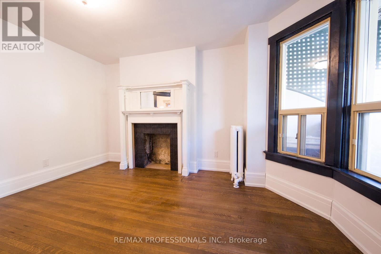 124 Close Avenue, Toronto, Ontario  M6K 2V5 - Photo 10 - W14029340