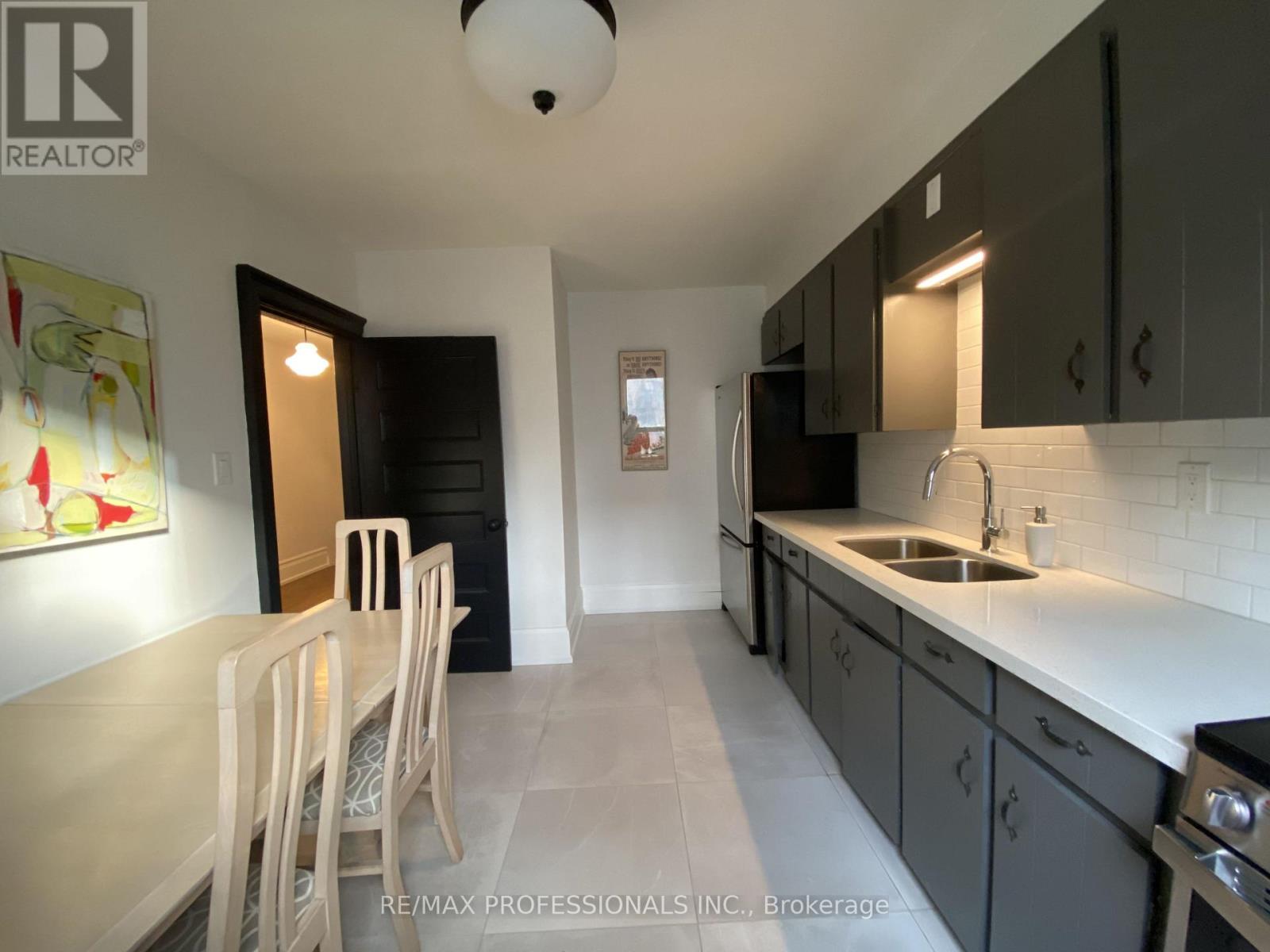 124 Close Avenue, Toronto, Ontario  M6K 2V5 - Photo 12 - W14029340