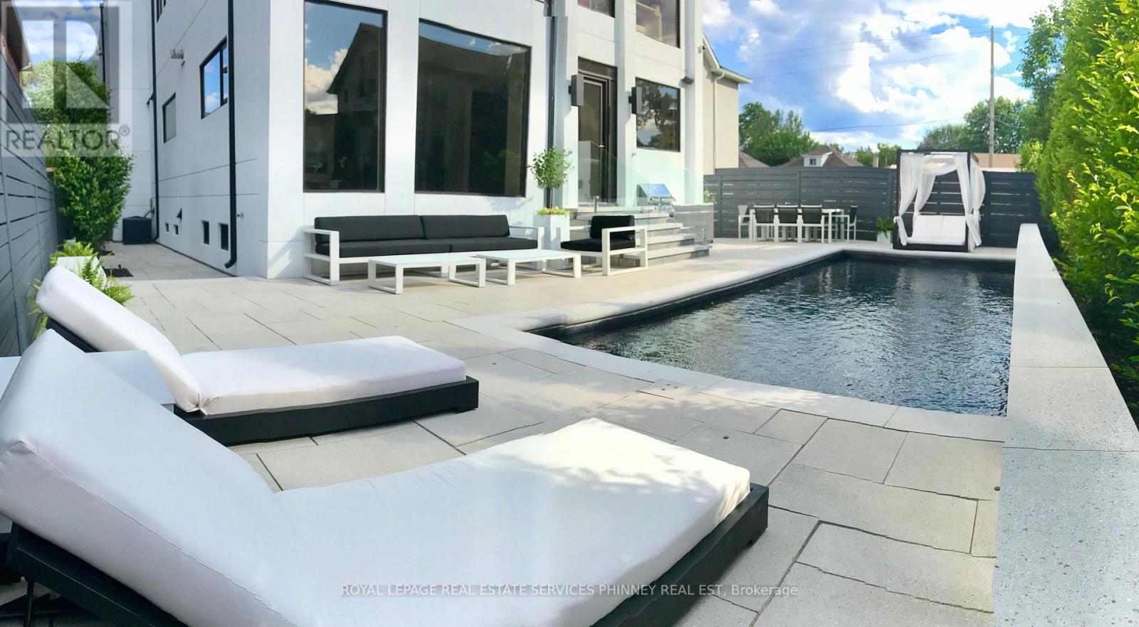 647 Montbeck Crescent, Mississauga, Ontario  L5G 1P1 - Photo 48 - W14028458
