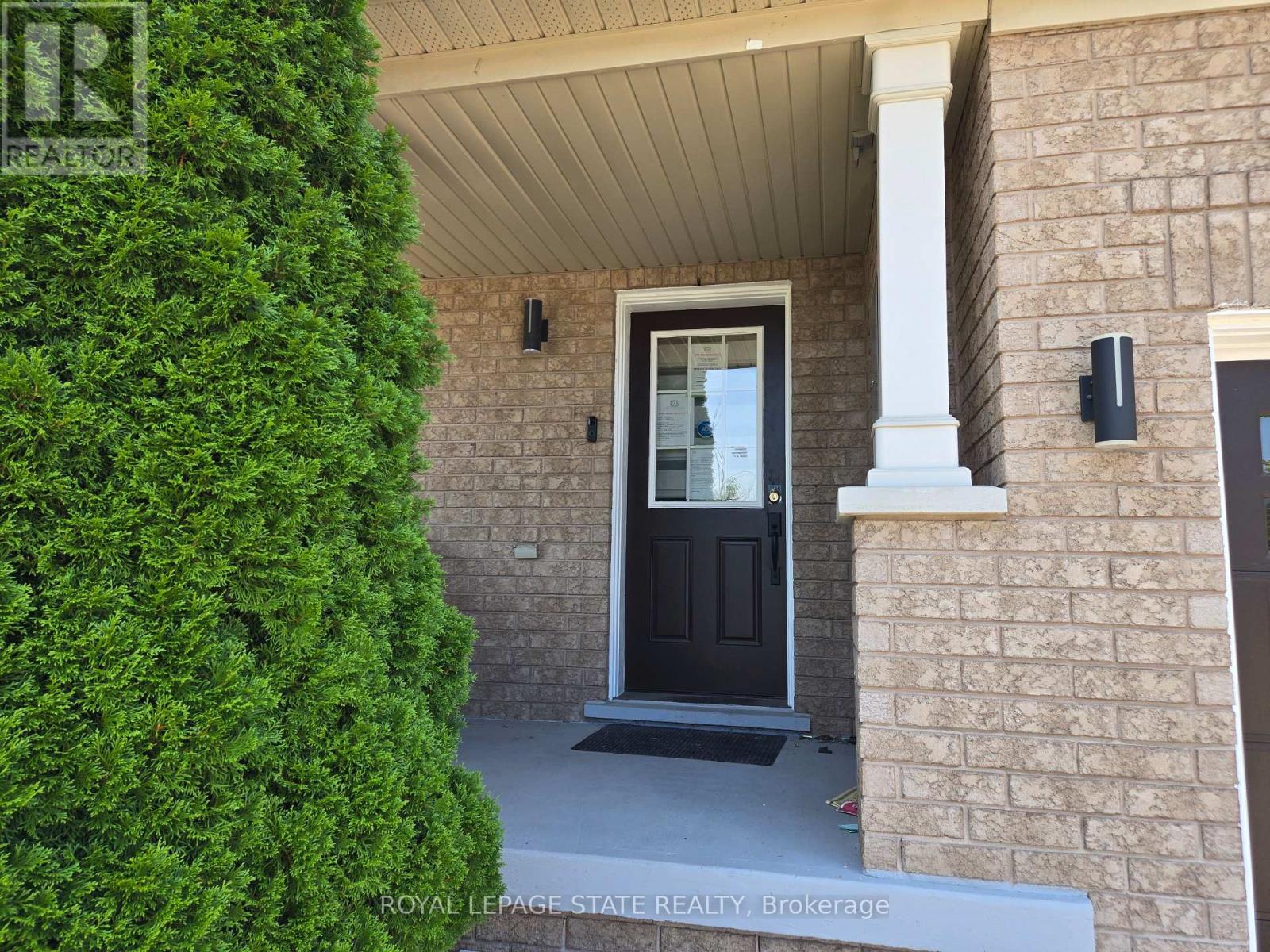39 Newport Crescent, Hamilton, Ontario  L9A 0B2 - Photo 2 - X14031042