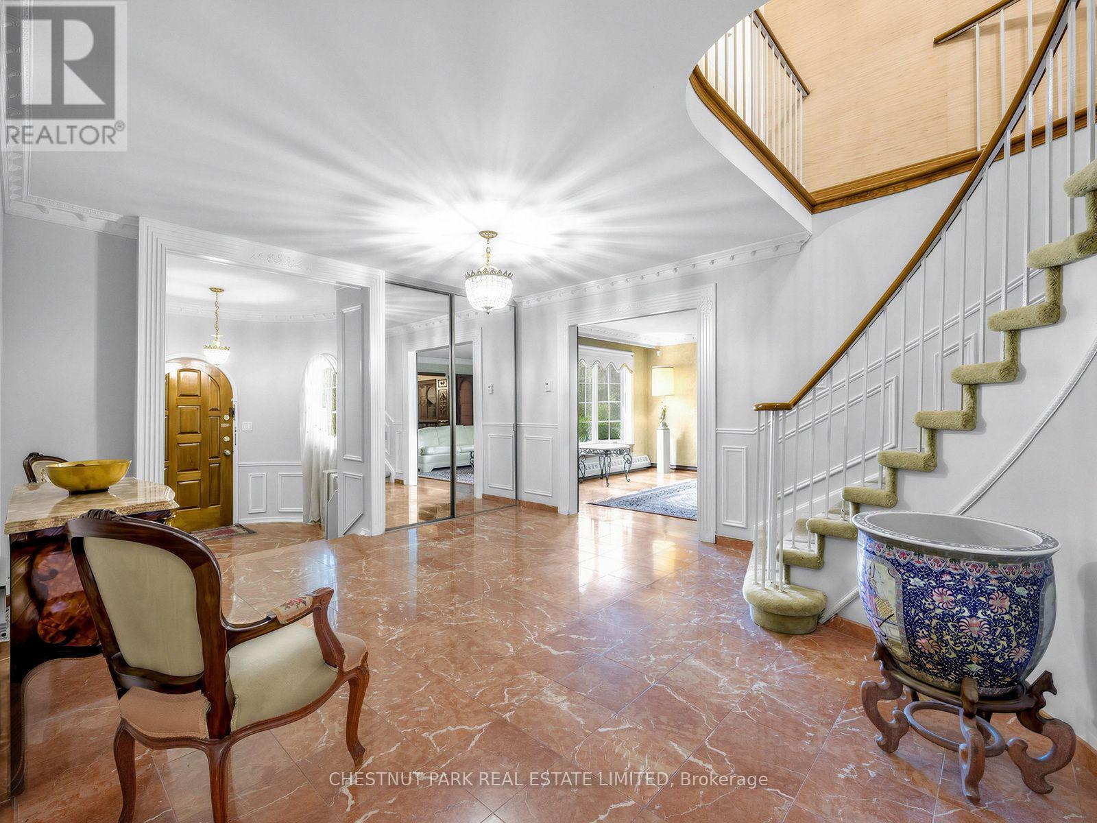 59 Chipstead Road, Toronto, Ontario  M3B 3E8 - Photo 5 - C14030702