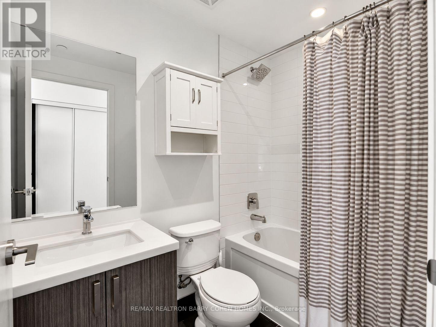1707 - 501 St Clair Avenue W, Toronto, Ontario  M5P 0A2 - Photo 19 - C14030866