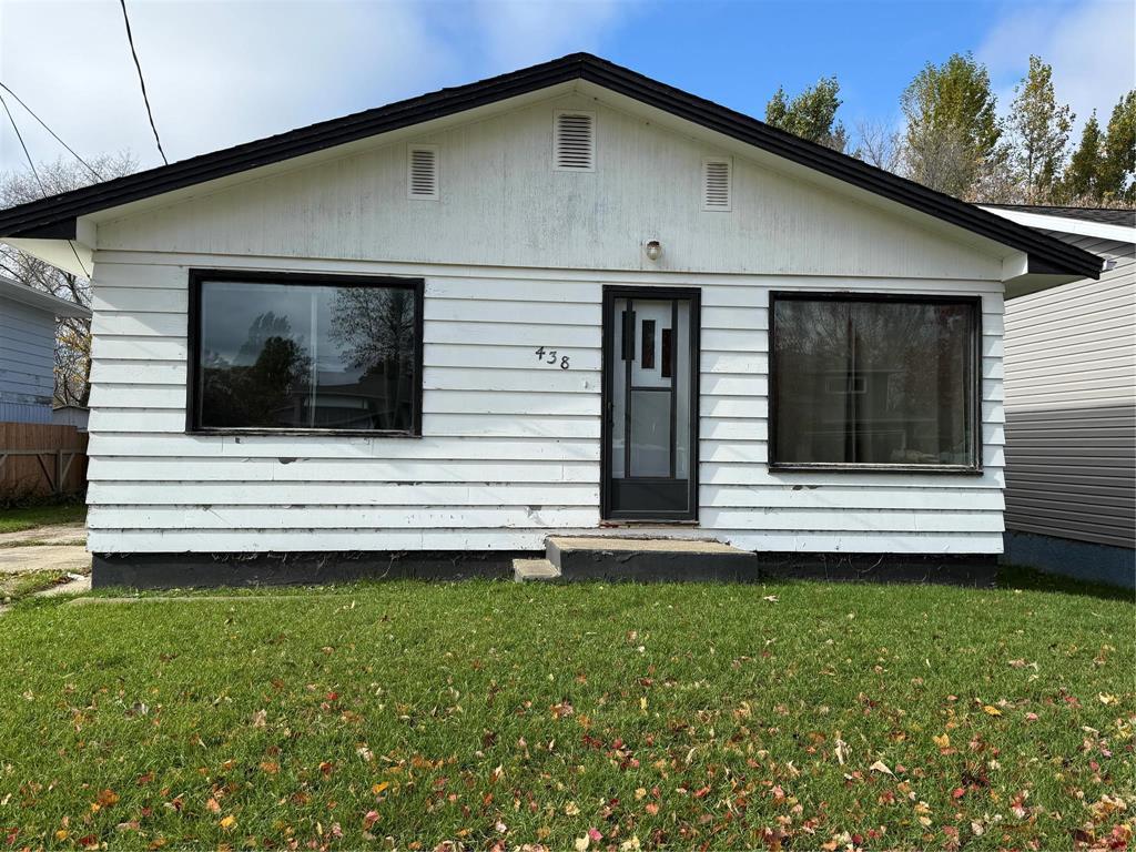 438 9th Avenue N, Swan River, Manitoba  R0L 1Z0 - Photo 0 - 202625571
