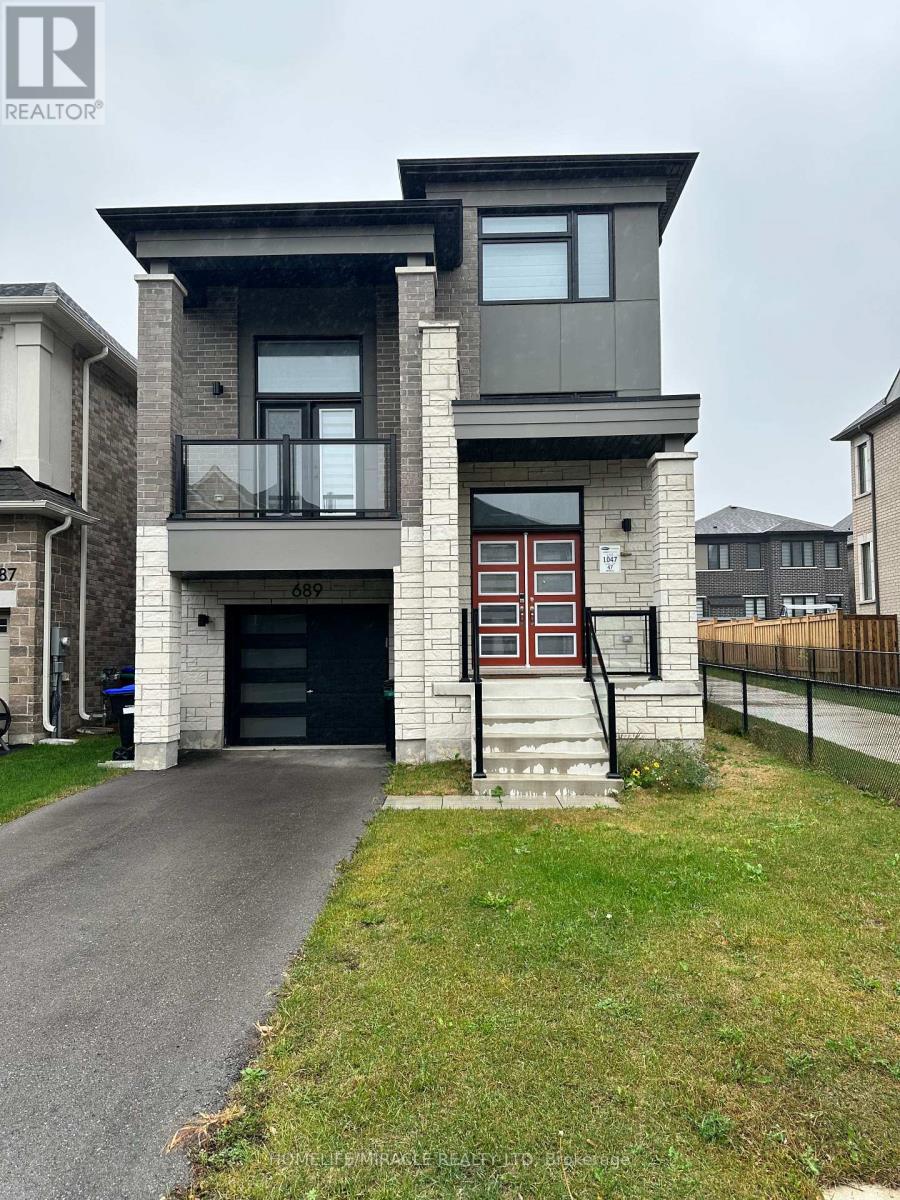 689 MIKE STREET, Innisfil, Ontario