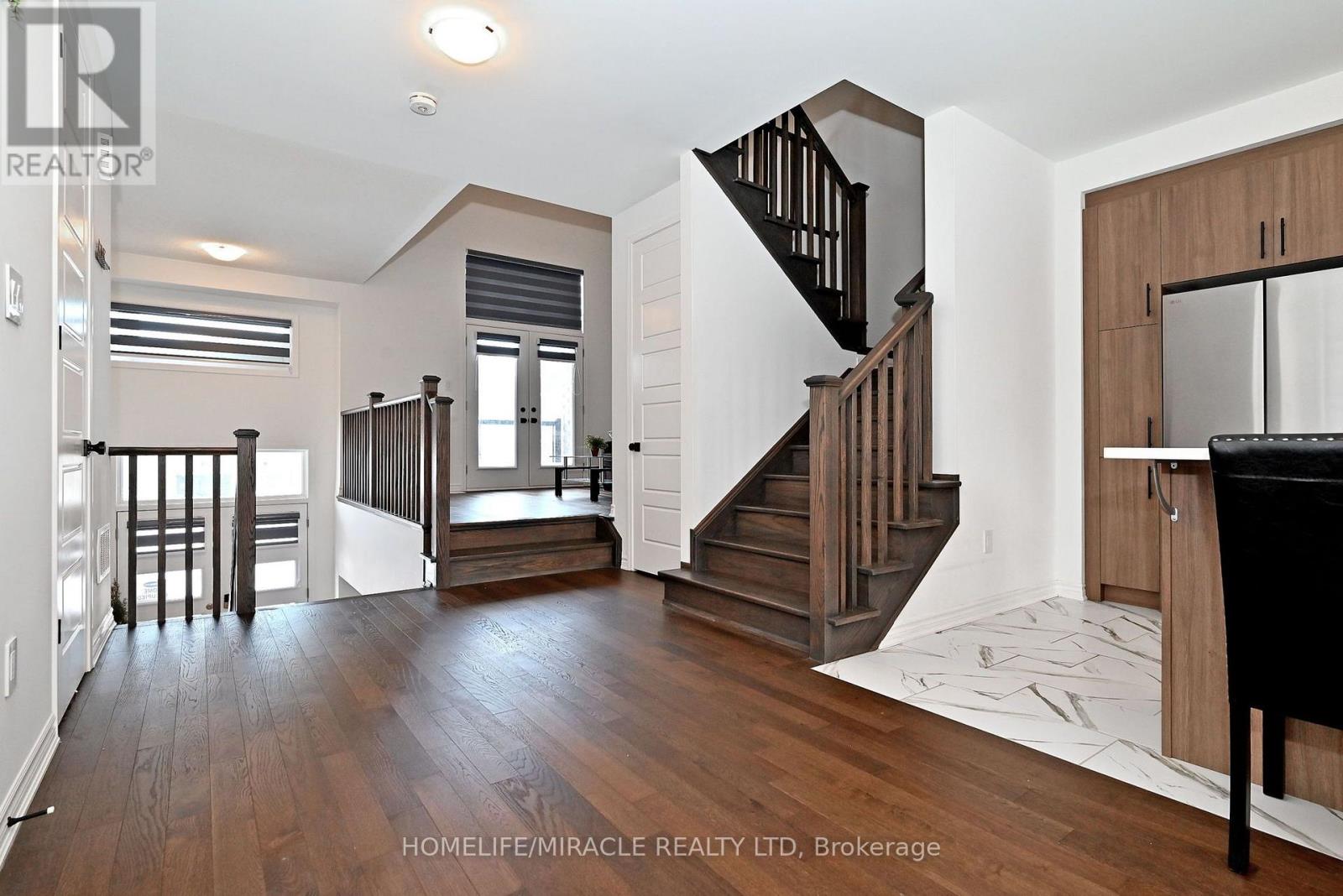 689 Mike Street, Innisfil, Ontario  L9S 0R7 - Photo 25 - N14029070