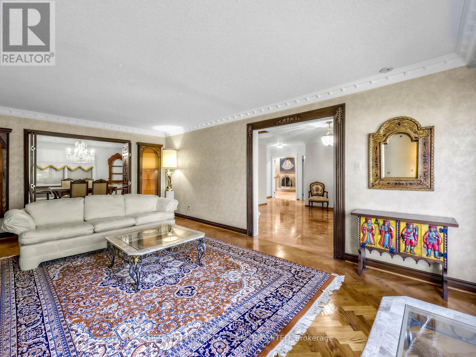59 Chipstead Road, Toronto, Ontario  M3B 3E8 - Photo 9 - C14030702