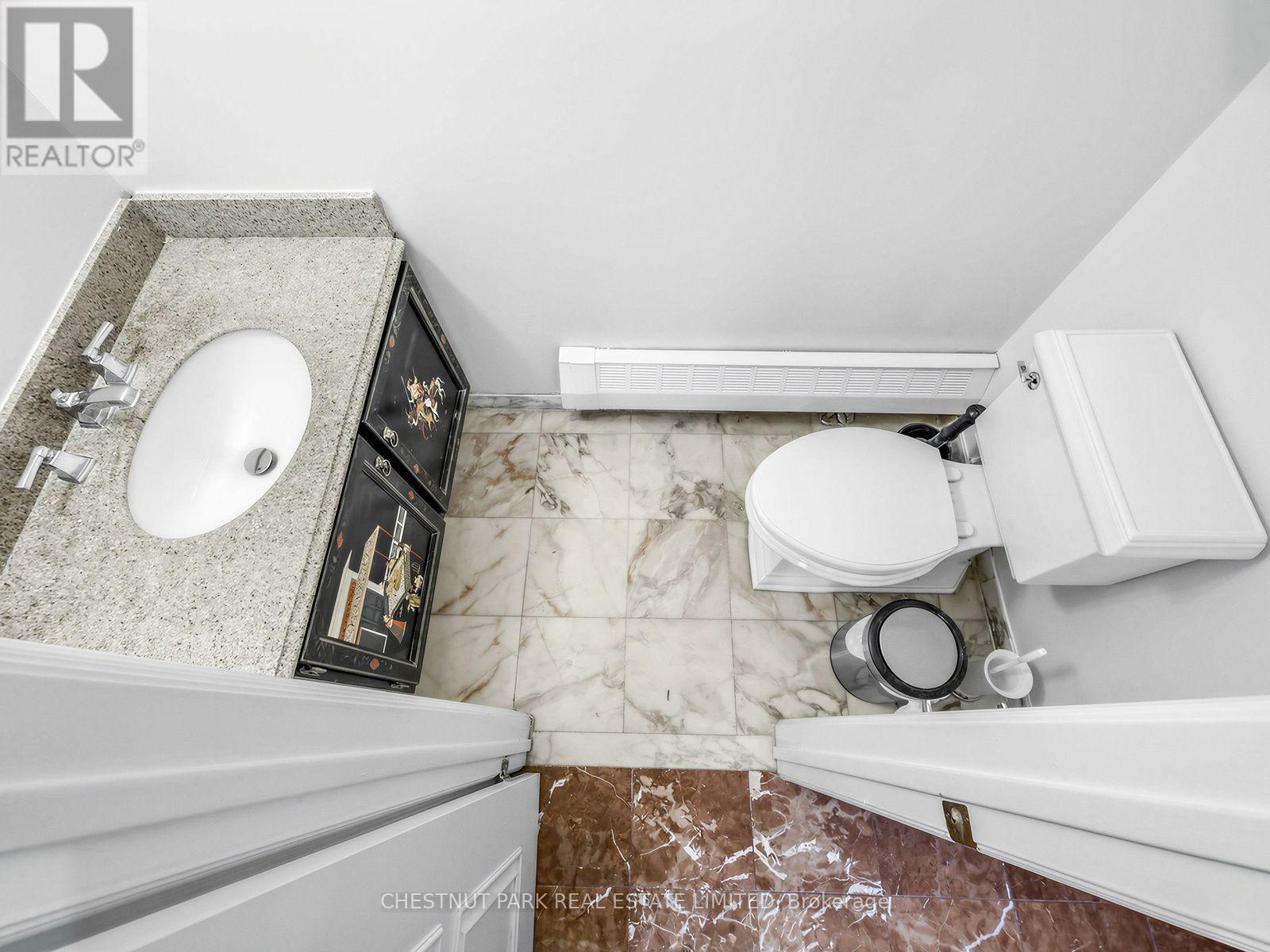59 Chipstead Road, Toronto, Ontario  M3B 3E8 - Photo 22 - C14030702