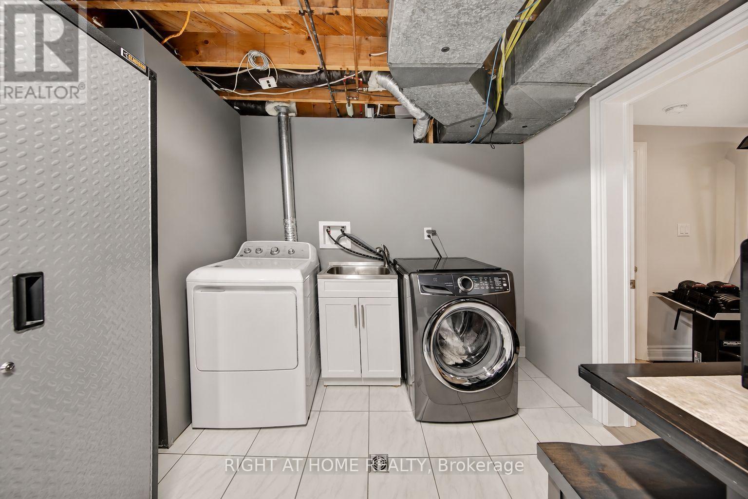 139 Third Line, Oakville, Ontario  L6L 3Z9 - Photo 34 - W14029348
