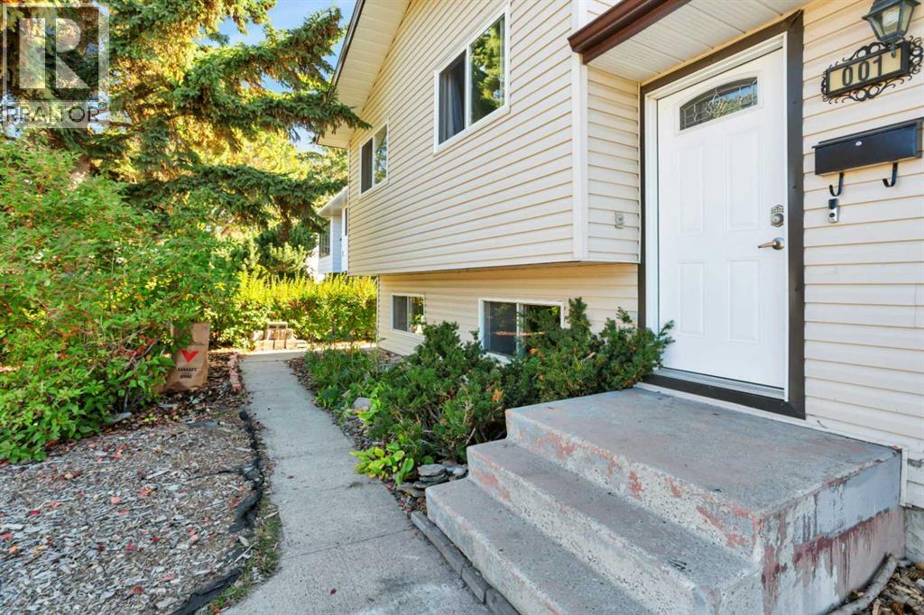 1 Mountain Place, Sylvan Lake, Alberta  T4S 1H7 - Photo 2 - A2349673