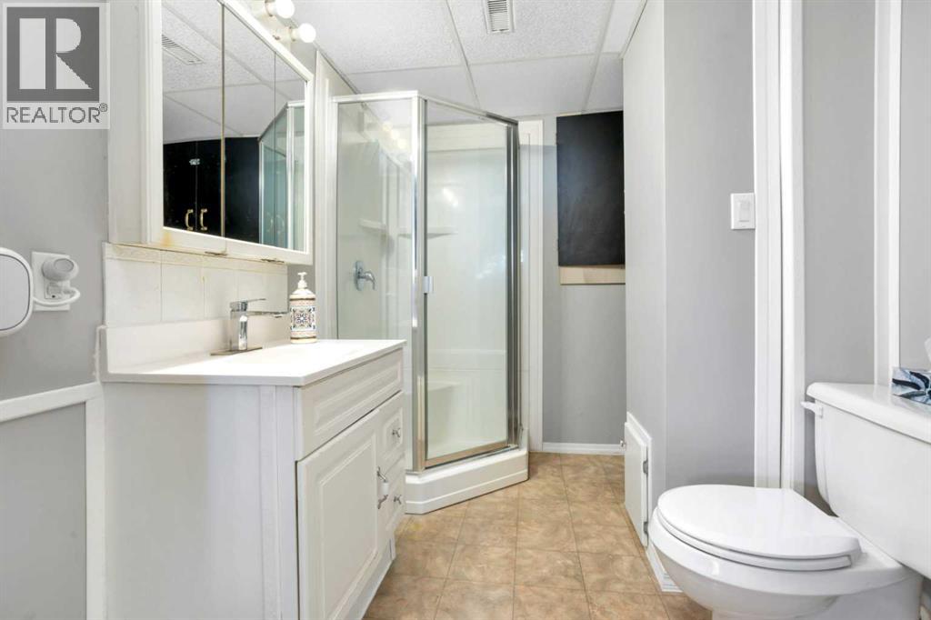 1 Mountain Place, Sylvan Lake, Alberta  T4S 1H7 - Photo 29 - A2349673