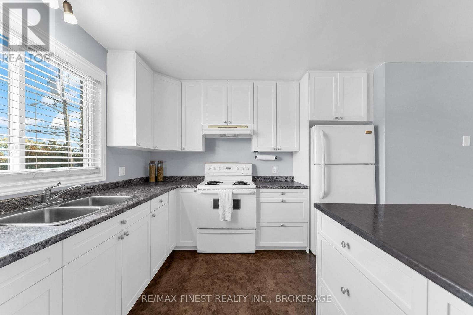 1600a Anne Street, Kingston, Ontario  K7M 5H7 - Photo 8 - X14031244
