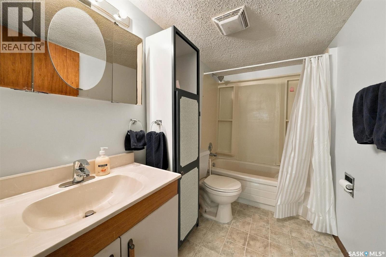 411 Nesbitt Way, Saskatoon, Saskatchewan  S7L 6S3 - Photo 39 - SK051035