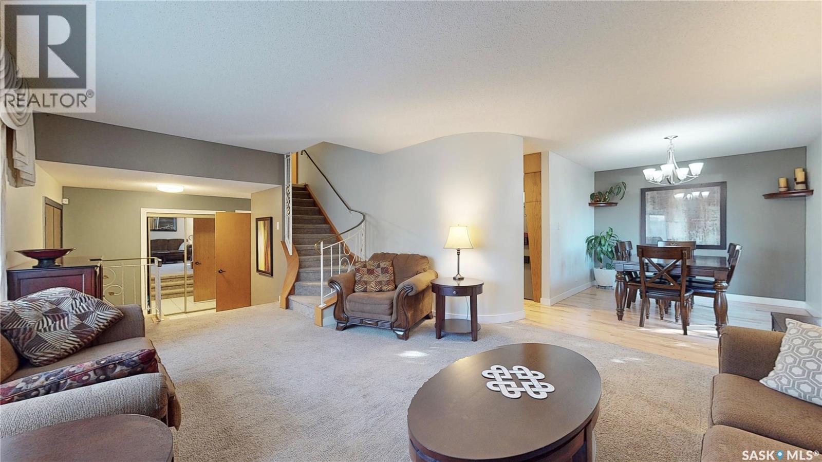 353 Lockwood Road, Regina, Saskatchewan  S4S 6E5 - Photo 5 - SK050953