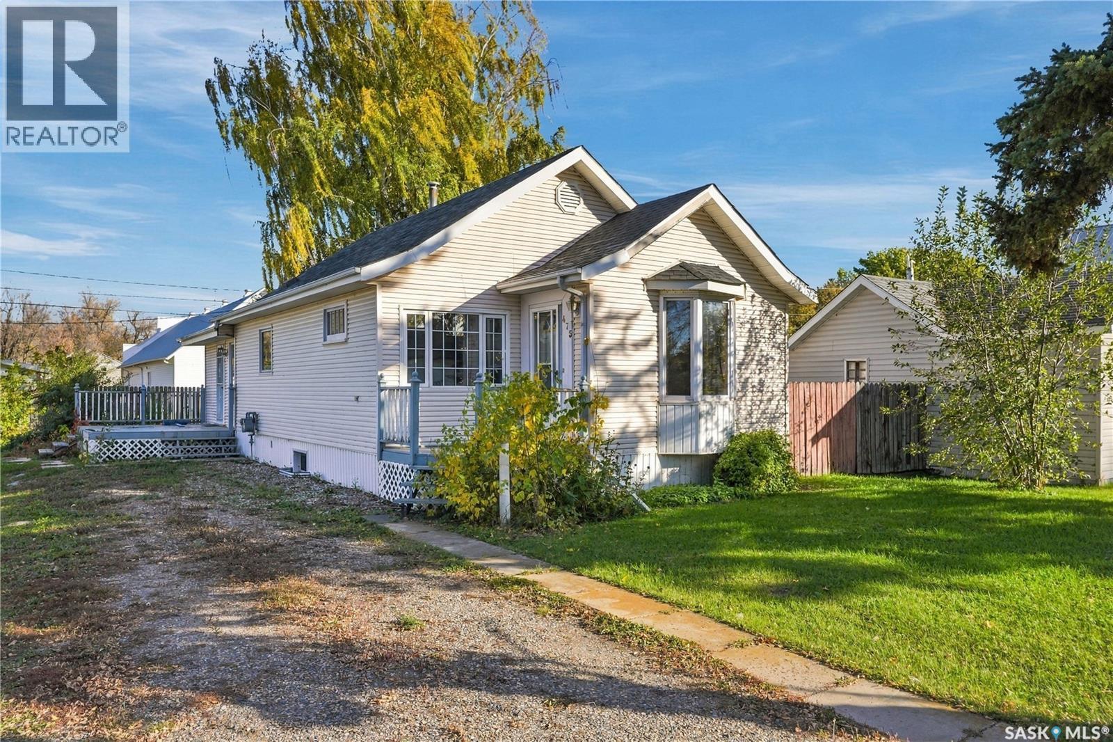 475 Andrew Street, Asquith, Saskatchewan  S0K 0J0 - Photo 2 - SK050909