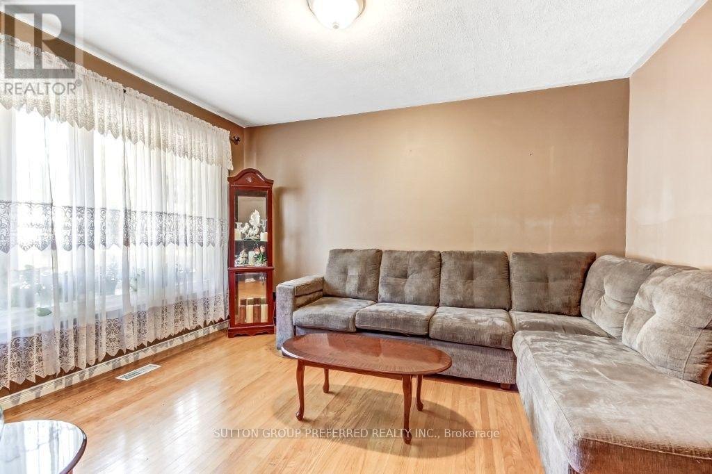 39 Metcalfe Crescent, London South, Ontario  N6E 1H8 - Photo 3 - X14031170