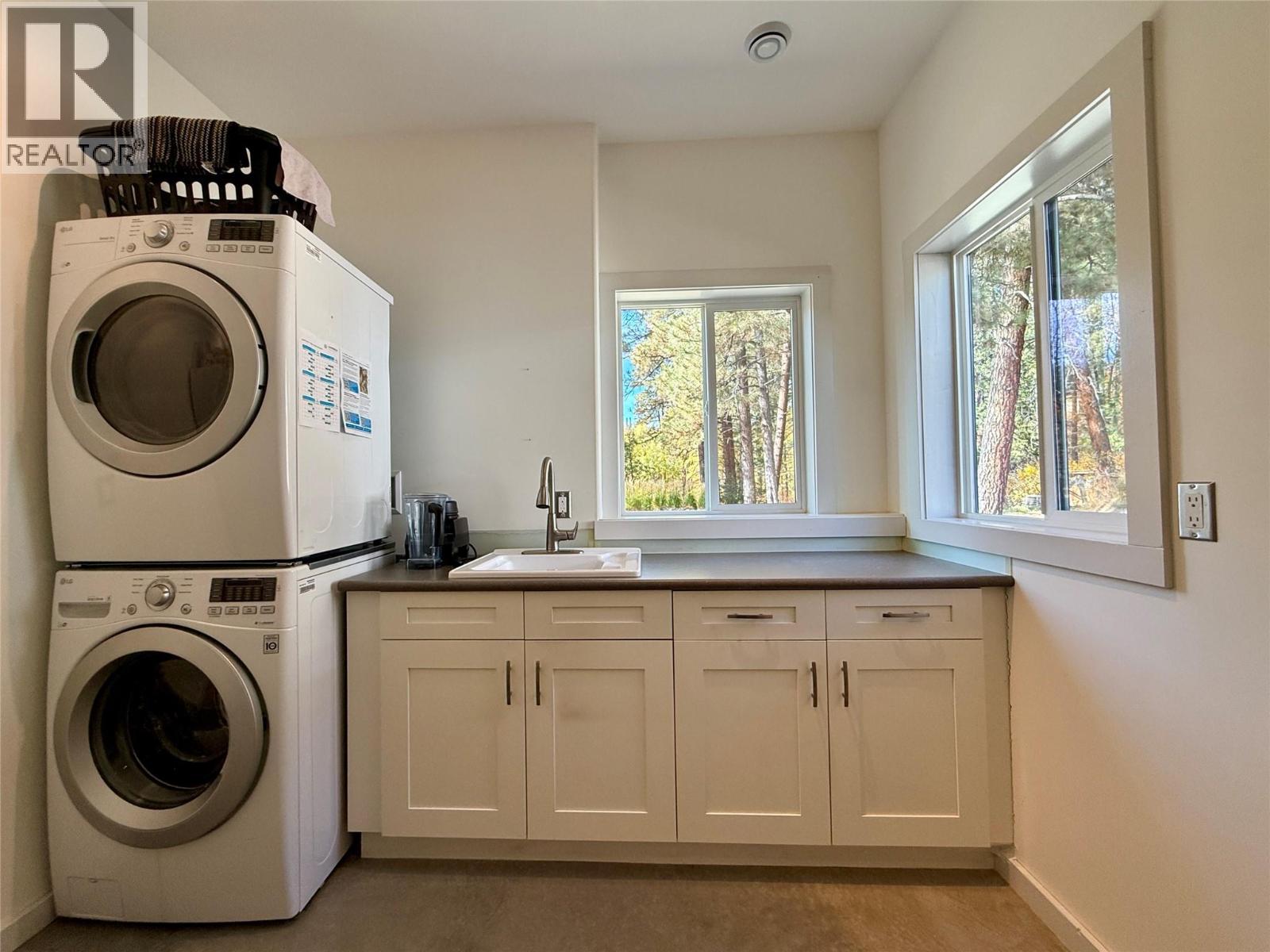 412 301st Street, Marysville, British Columbia  V1A 3H1 - Photo 40 - 10403100