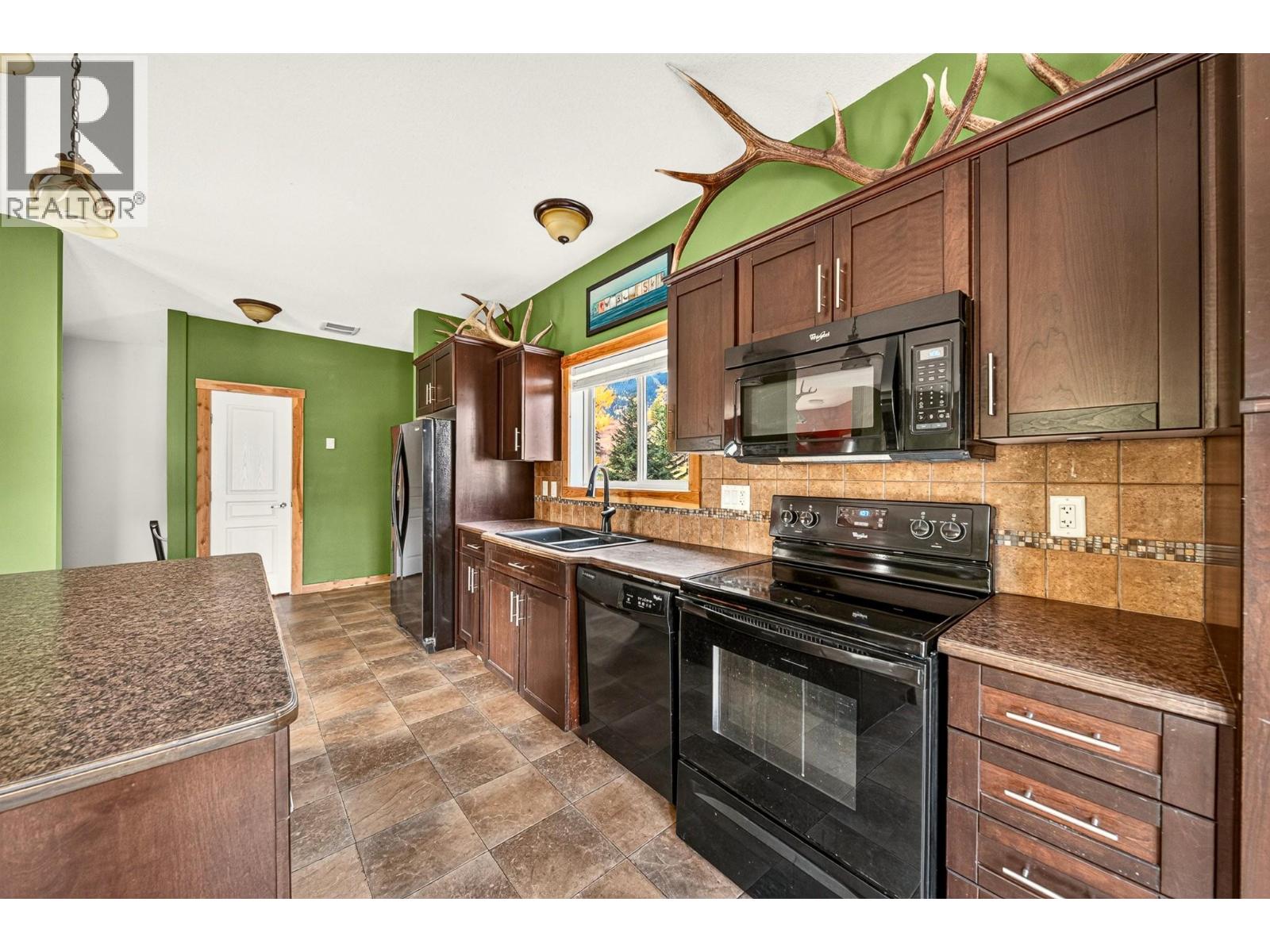 6281 Lower Elk Valley Road, Sparwood, British Columbia  V0B 2G3 - Photo 12 - 10402993