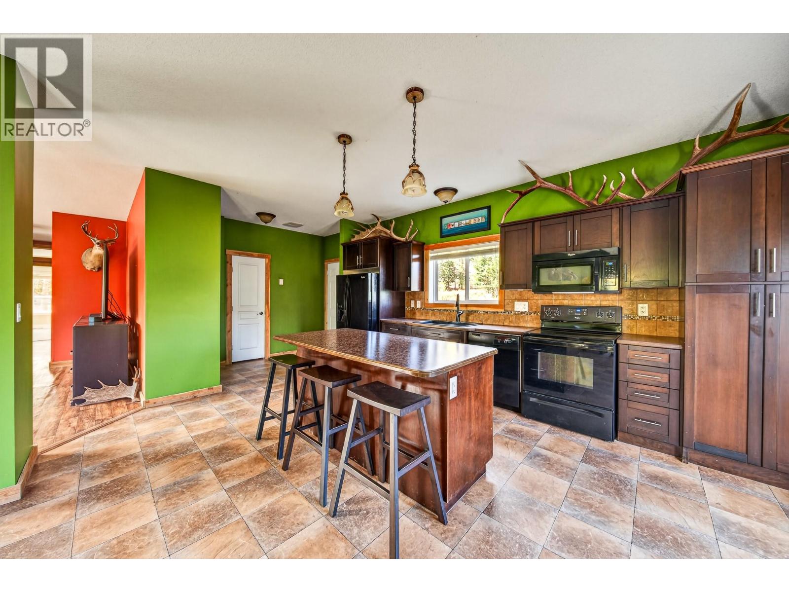 6281 Lower Elk Valley Road, Sparwood, British Columbia  V0B 2G3 - Photo 6 - 10402993