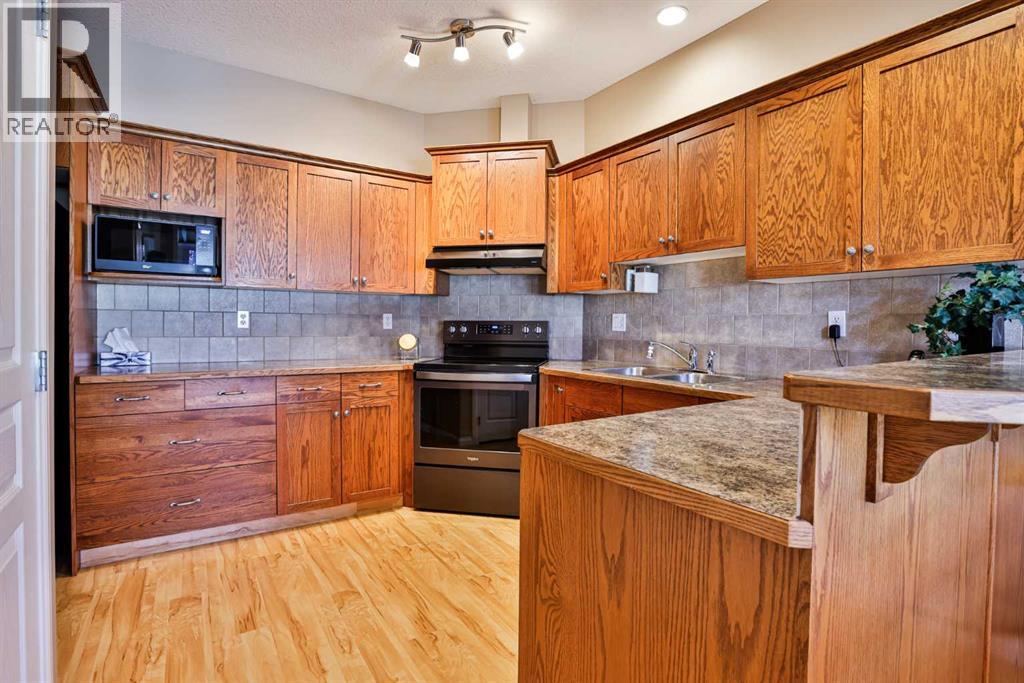 8, 150 Fairmont Road S