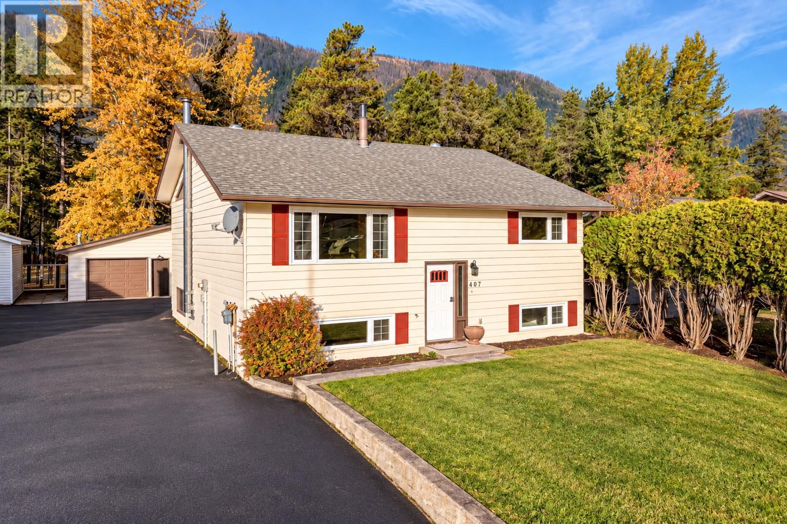 407 Maple Street, Sparwood, British Columbia