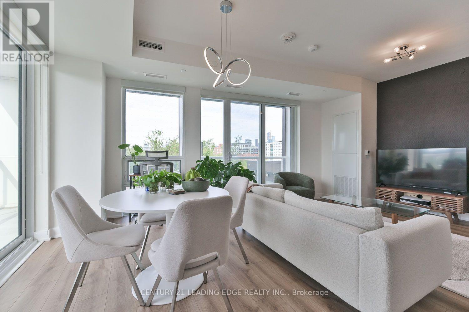 605 - 80 Vanauley Street, Toronto, Ontario  M5T 0C9 - Photo 11 - C14031110