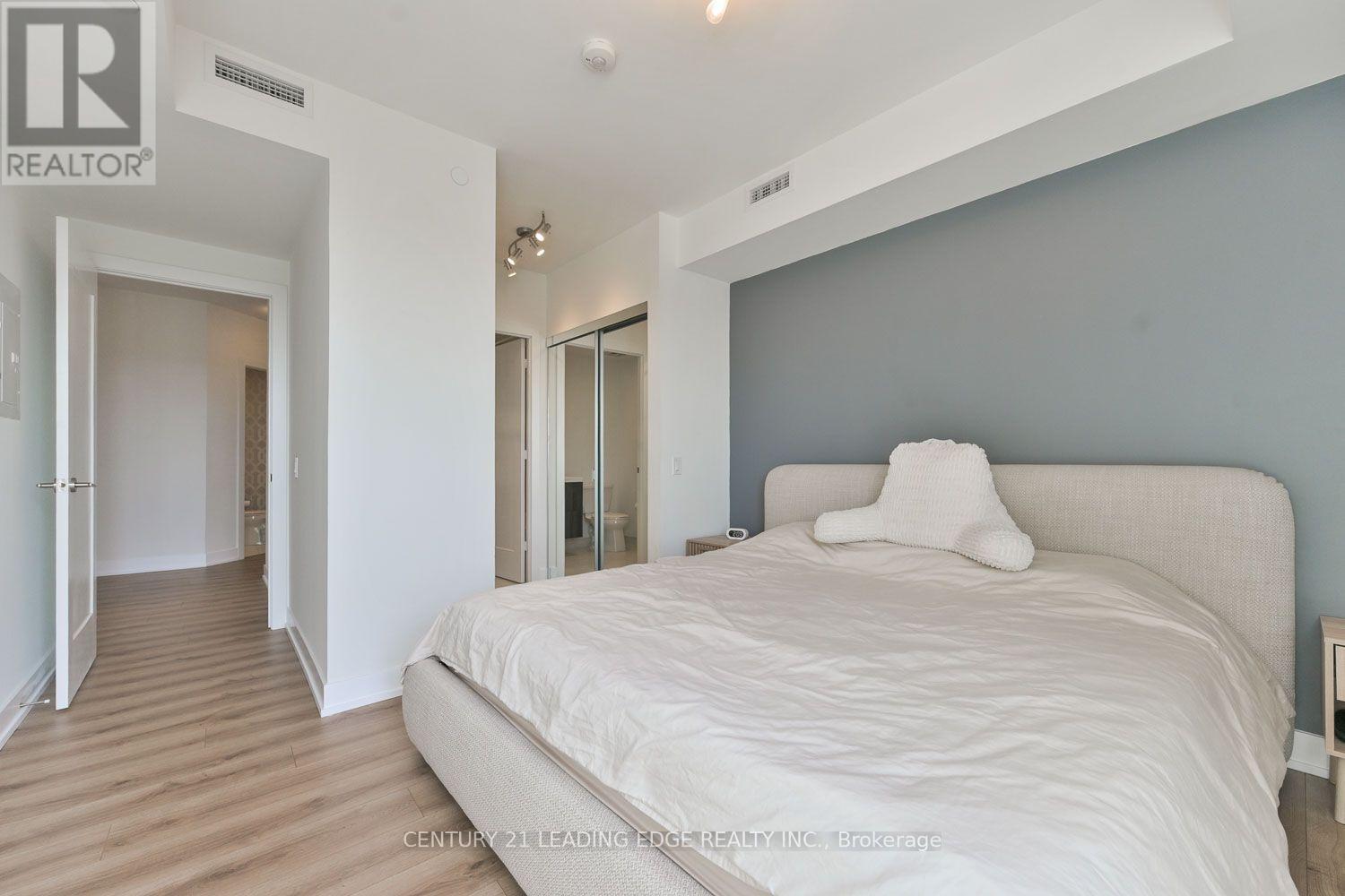 605 - 80 Vanauley Street, Toronto, Ontario  M5T 0C9 - Photo 20 - C14031110