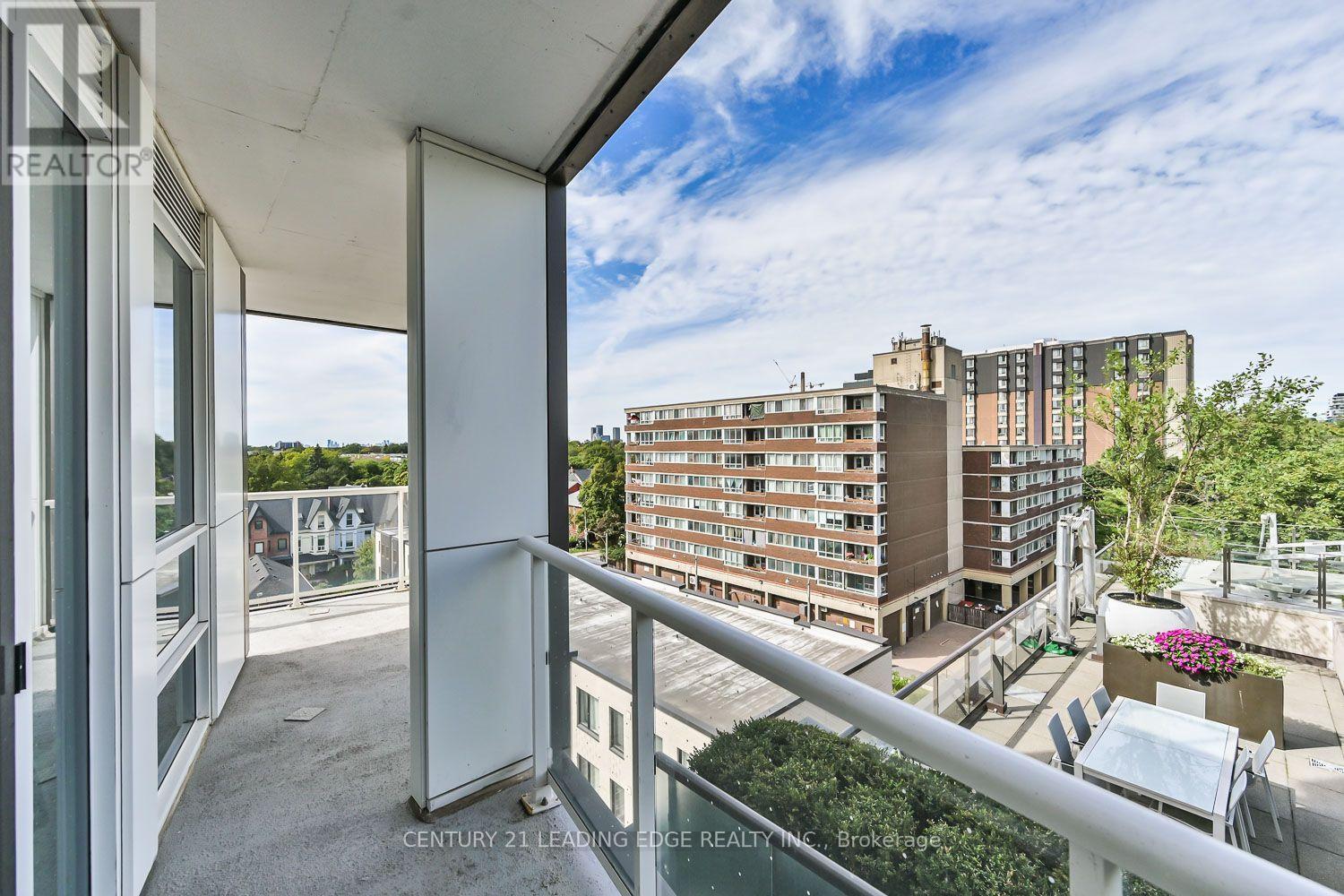 605 - 80 Vanauley Street, Toronto, Ontario  M5T 0C9 - Photo 30 - C14031110