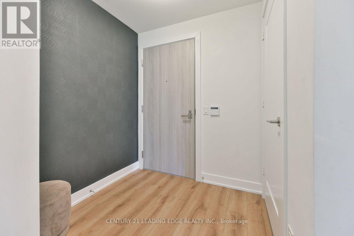 605 - 80 Vanauley Street, Toronto, Ontario  M5T 0C9 - Photo 6 - C14031110